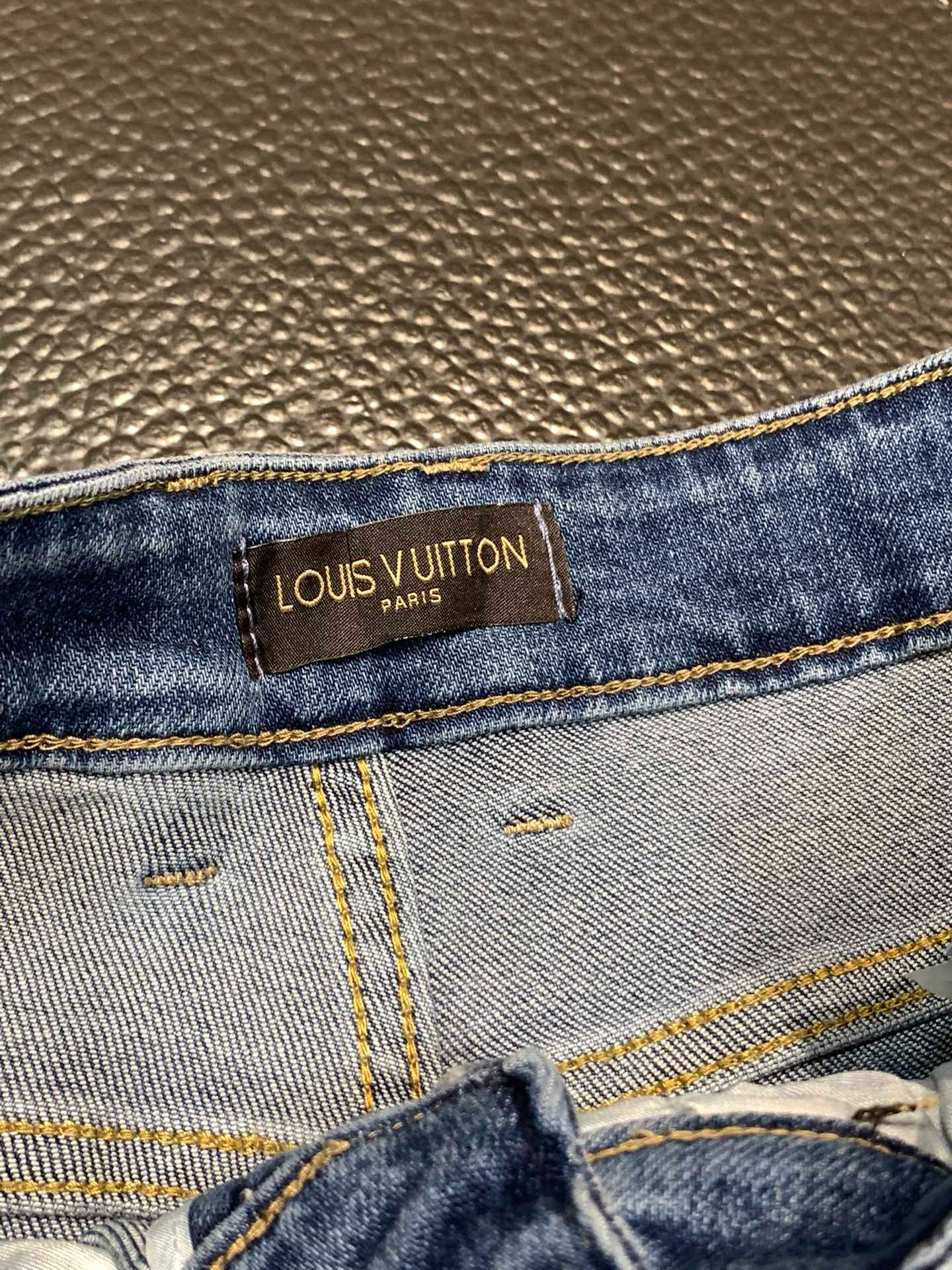 Louis Vuitton Jeans